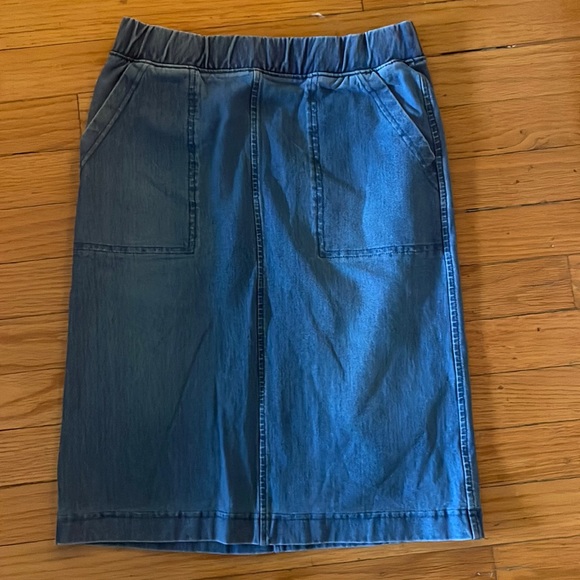 WOMEN DENIM JERSEY SKIRT | UNIQLO US - Picture 2 of 2
